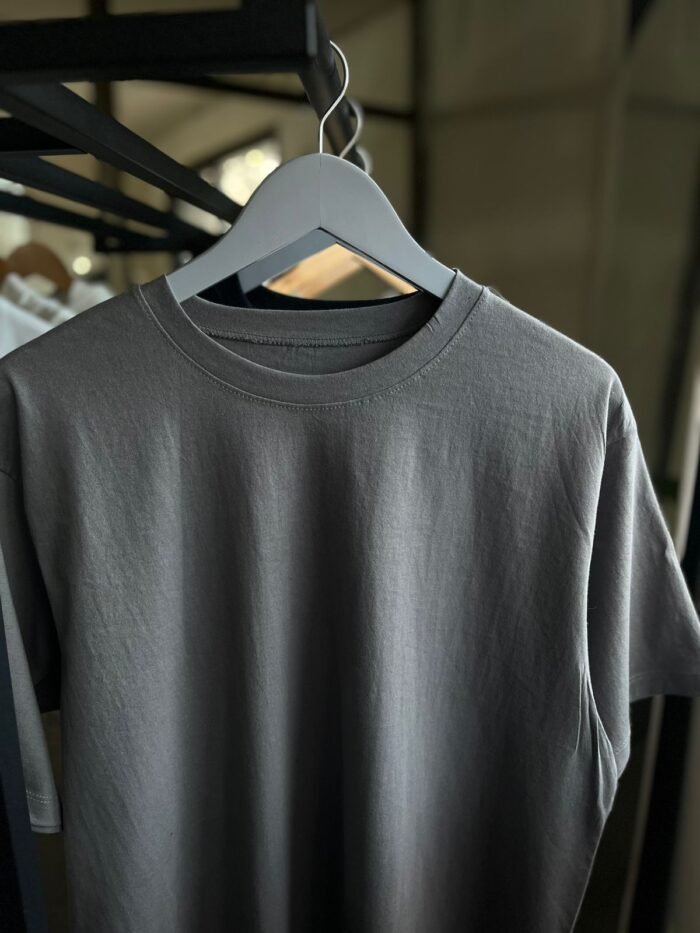 REMERA COMÚN LISAS - Image 1